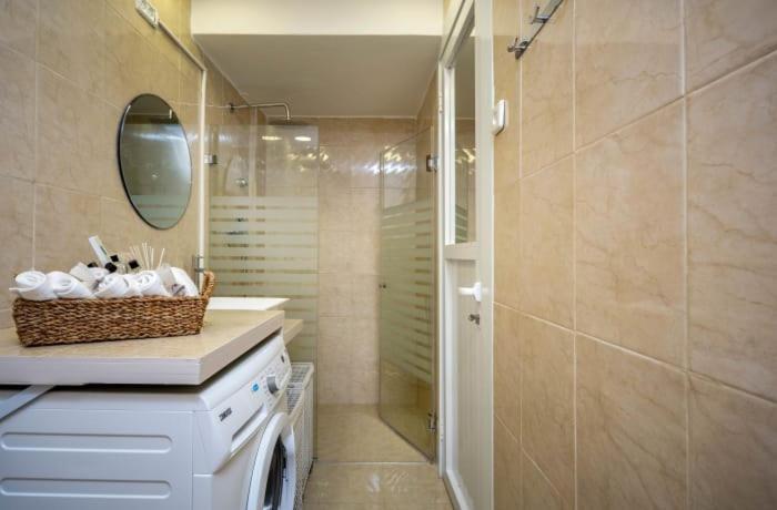 Ben Yehuda, 3 Lovely Flats In The Same Building Jerusalem Exterior photo
